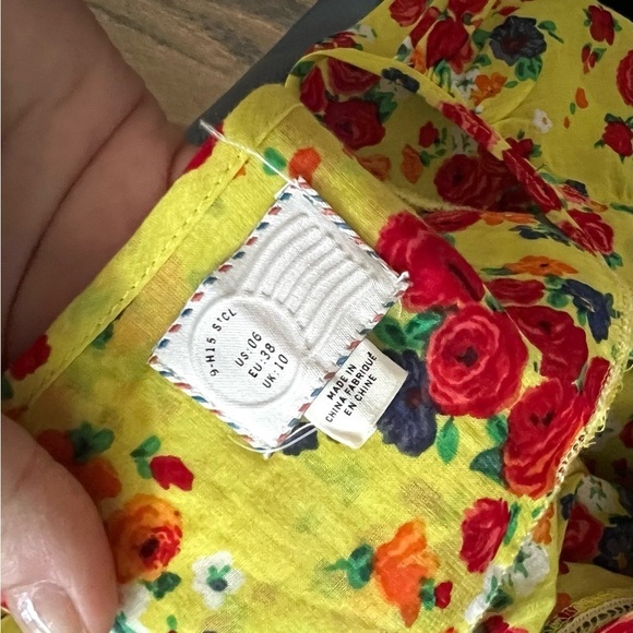 Postmark Anthropologie Floral Lemon Drop Top - Picture 3 of 10